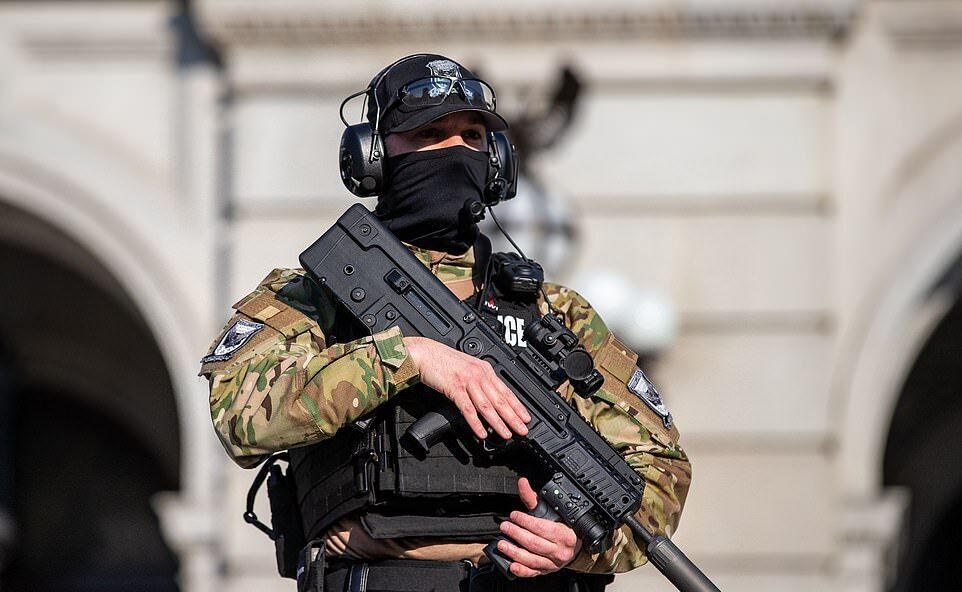 حقوق افراد در مواجهه با نیروهای امنیتی